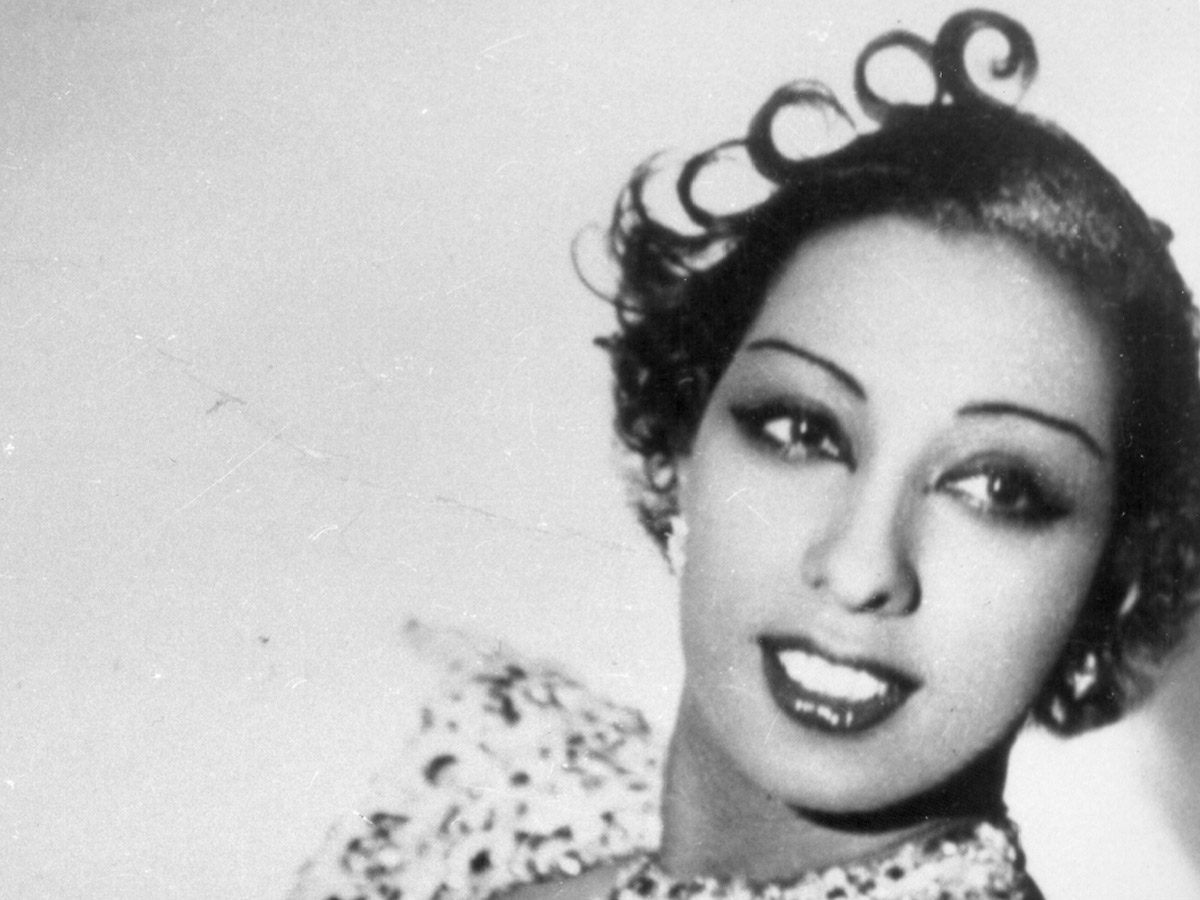 The 1920s: Kohl Eyeshadow