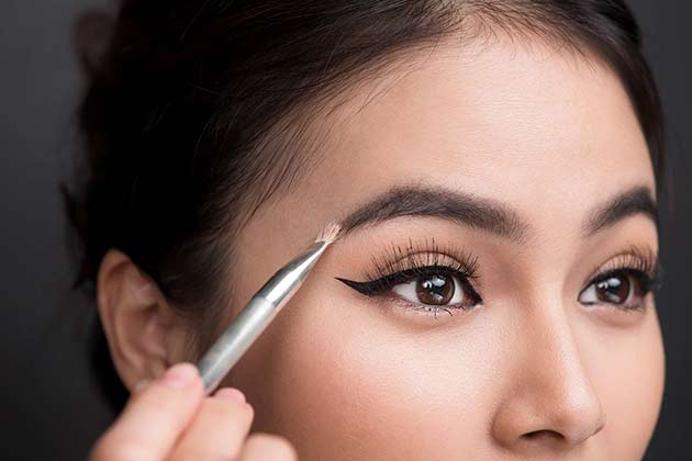 Overdrawn Eyebrows