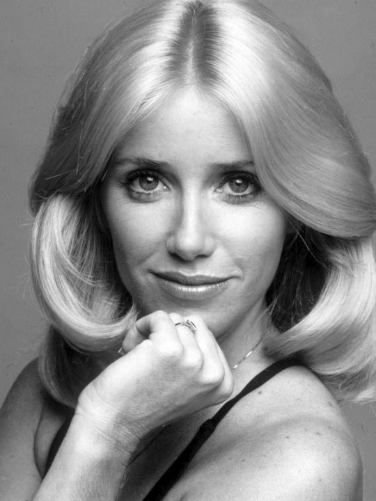 Suzanne Somers was hired at the last minute.