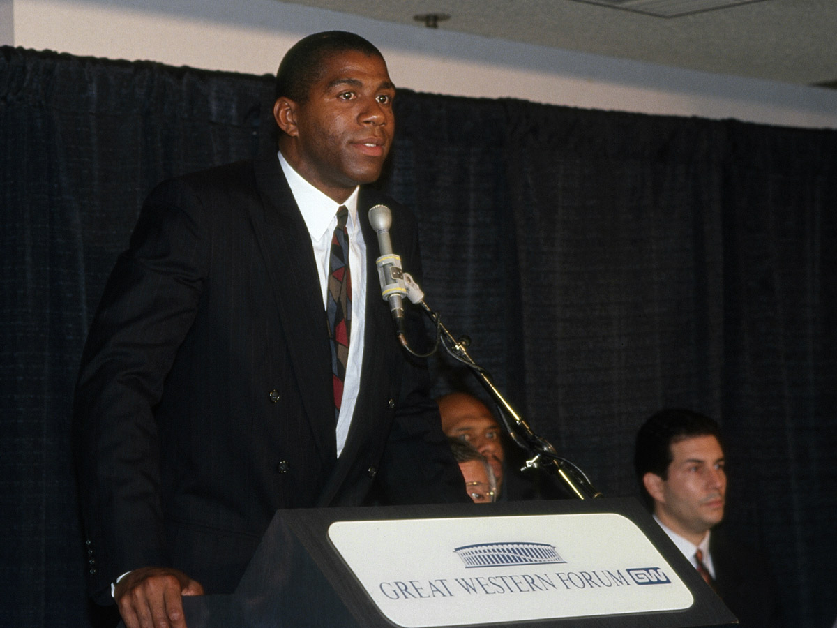 Magic Johnson announces he's HIV-positive, retires from NBA
