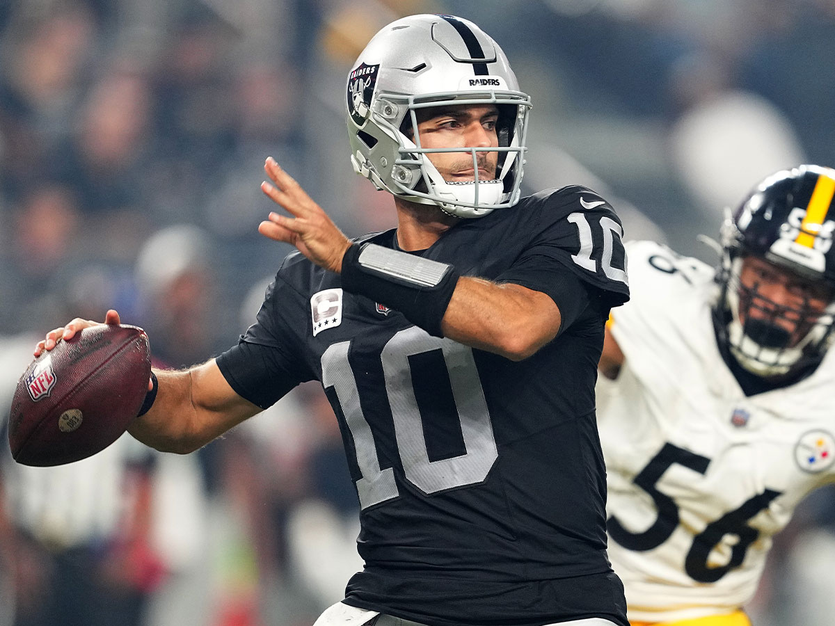 Dishonorable Mention: Jimmy Garoppolo - Las Vegas Raiders (8-9)