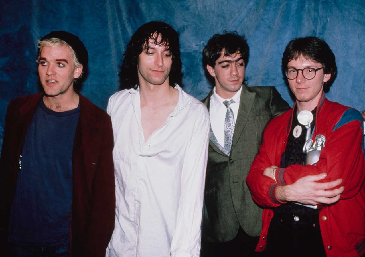 "Shiny Happy People" (R.E.M.)