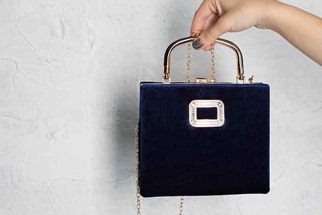 DITCH: Micro Purses