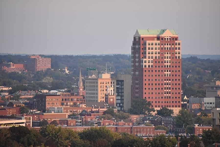 New Hampshire - City Hall Plaza