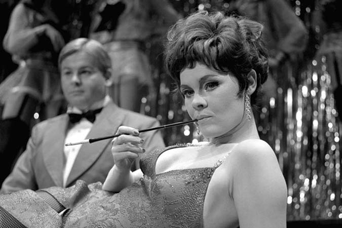 Judi Dench Young