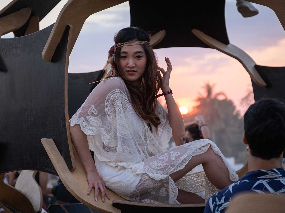 The Desert Is Not the Place to Dress Like Royalty
