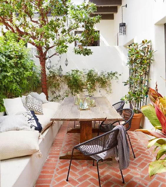Outdoor Dining Areas