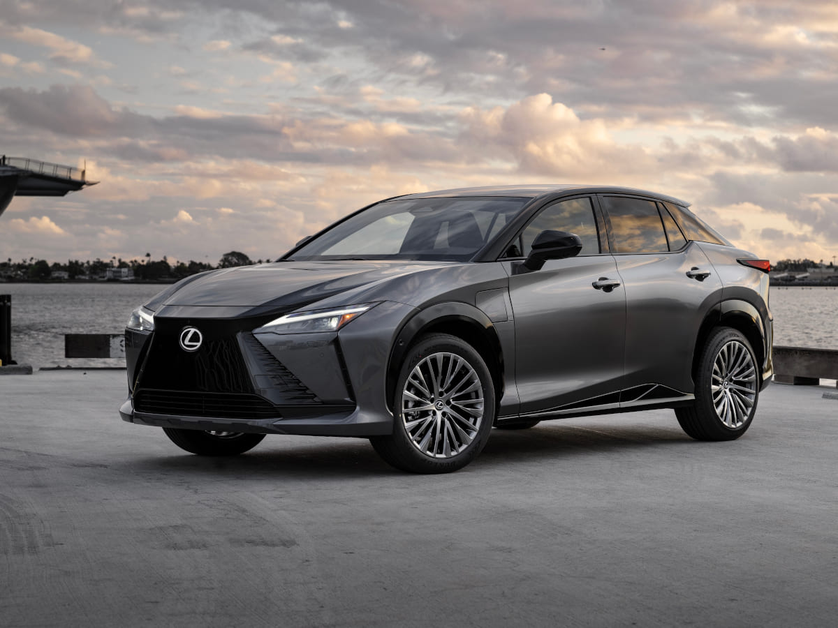 Lexus RZ