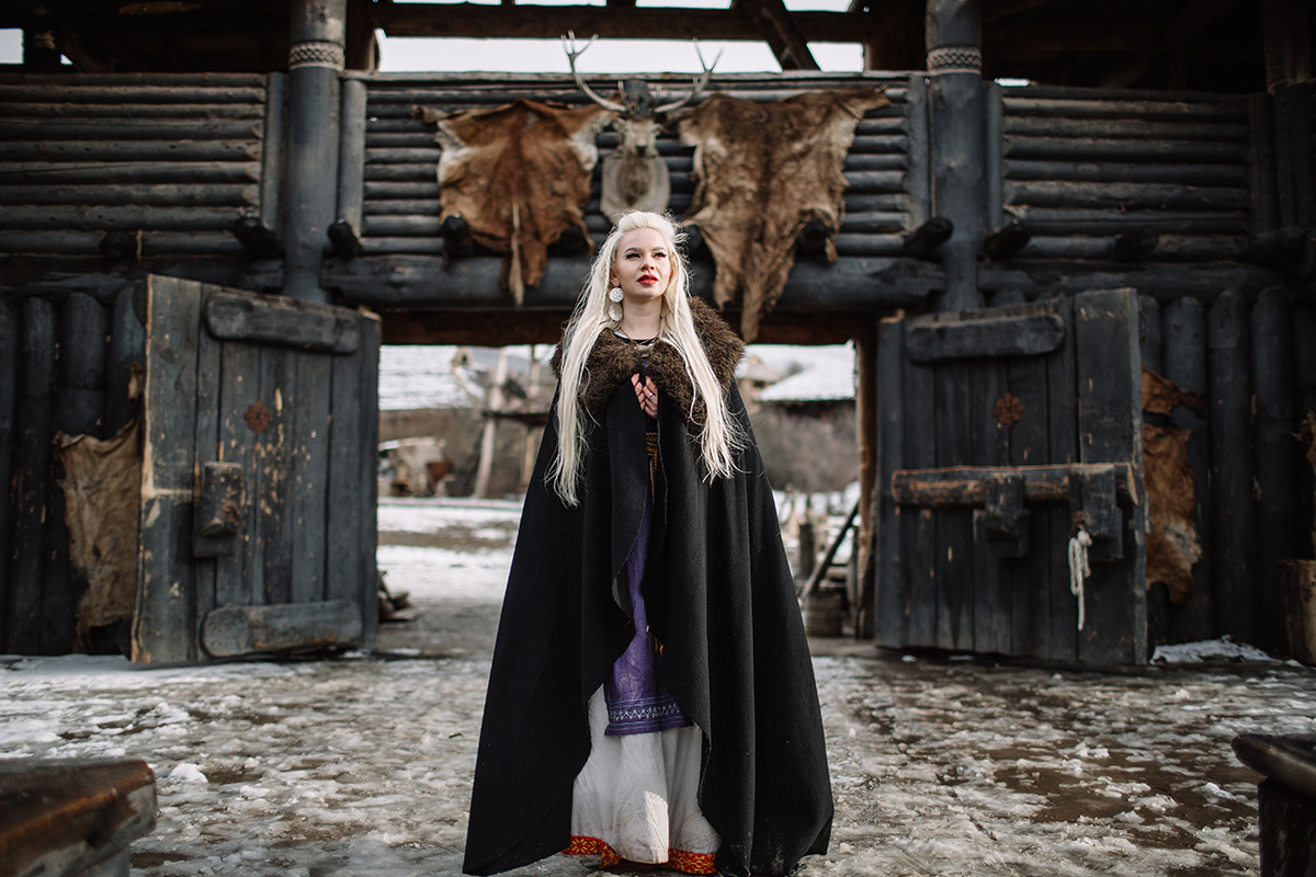 Women Vikings may have dressed like this.