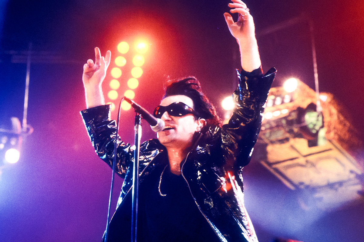 U2
