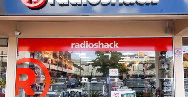 every teen loved these mall chains that no longer exist