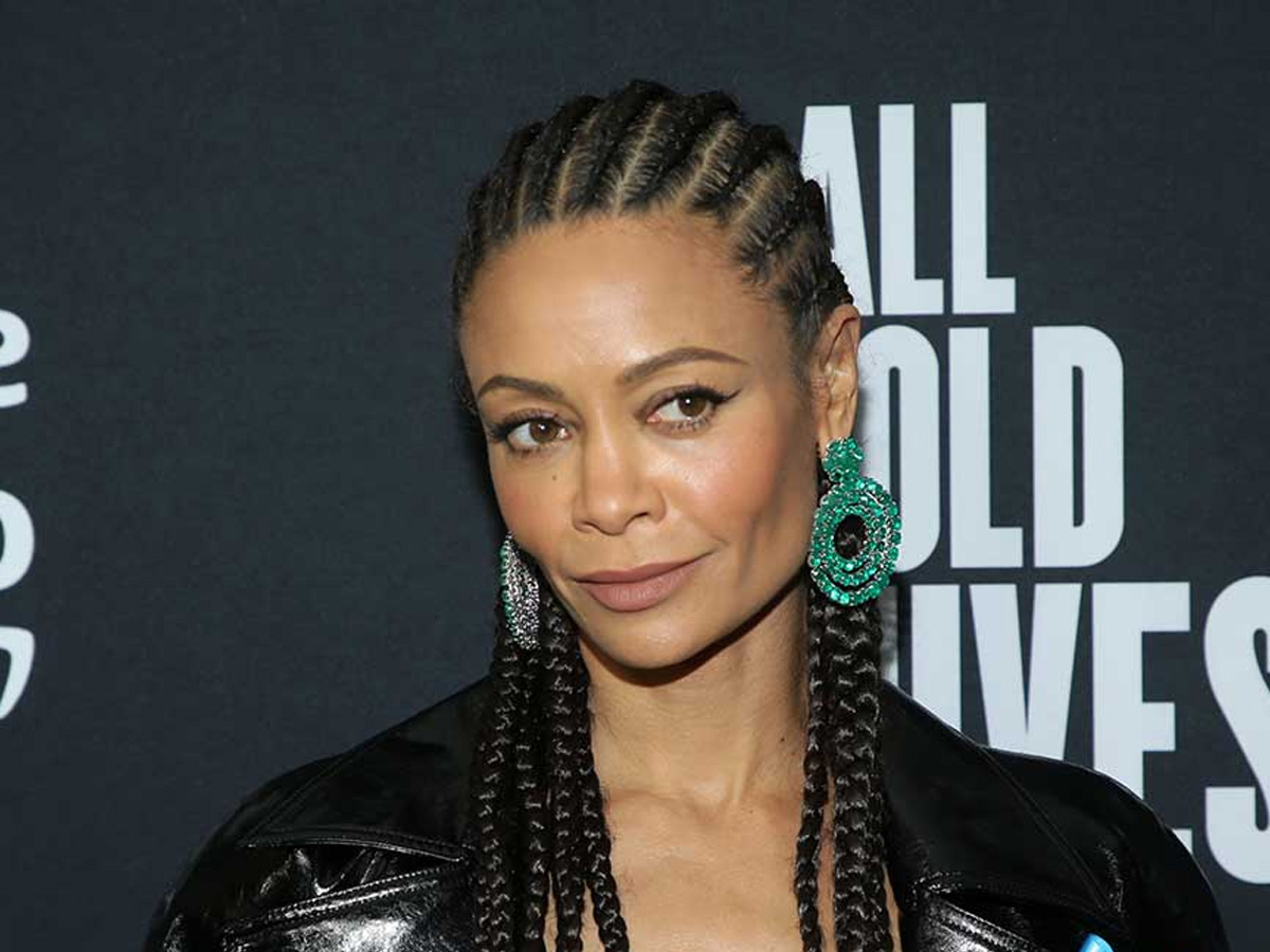 Thandie Newton's Skirt Footage