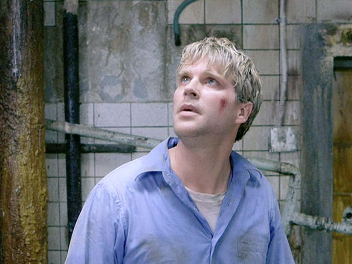 Carey Elwes in Saw