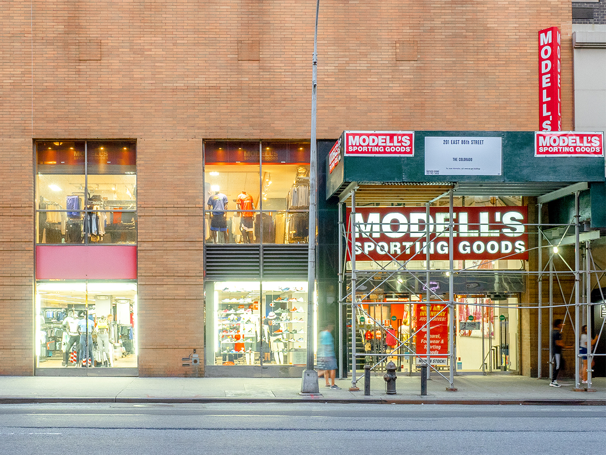 Modell’s Sporting Goods