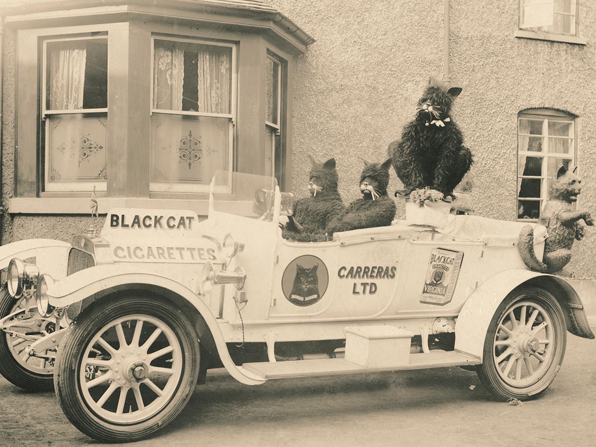 Black Cat Cigarettes