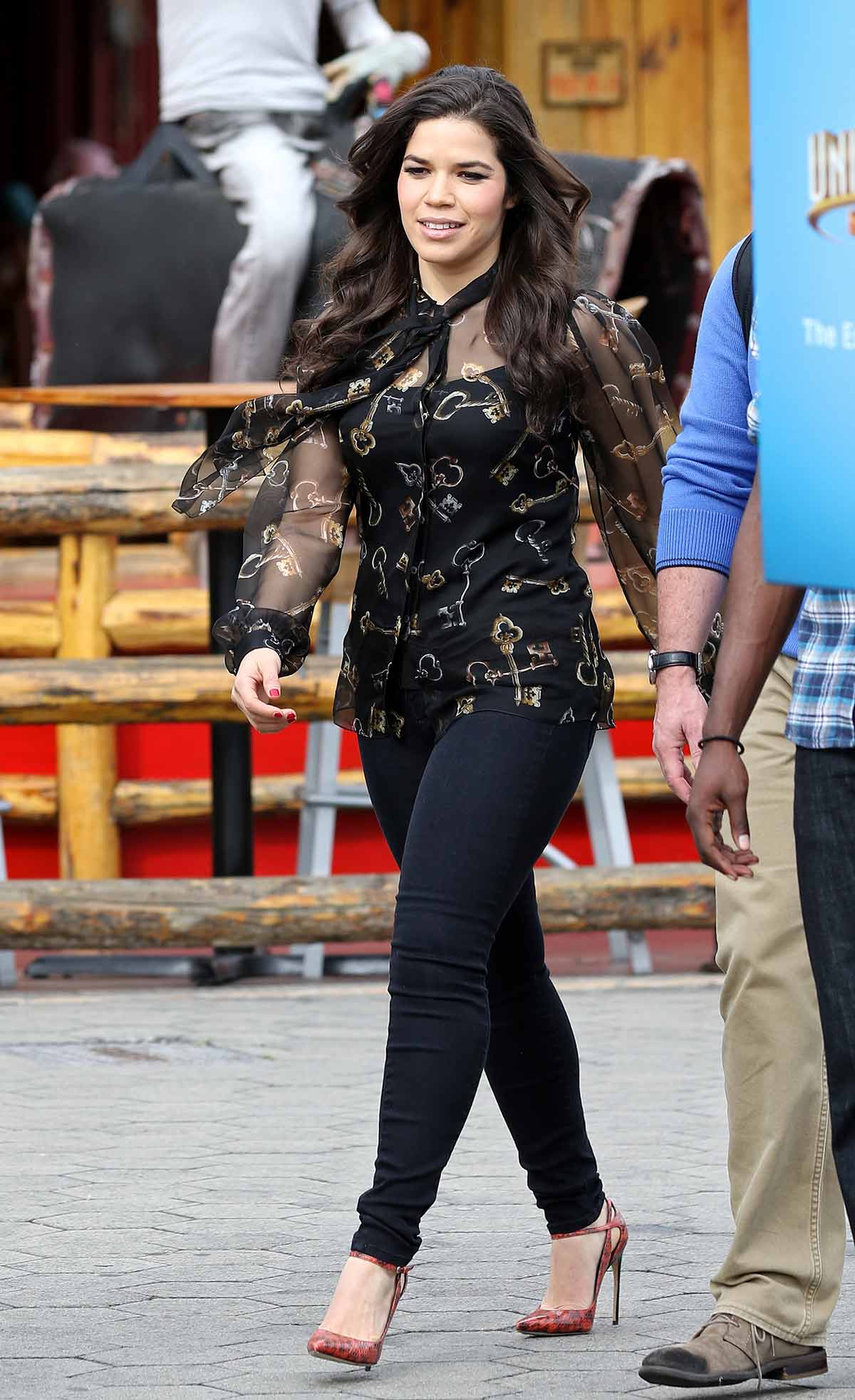 America Ferrera – 5’1