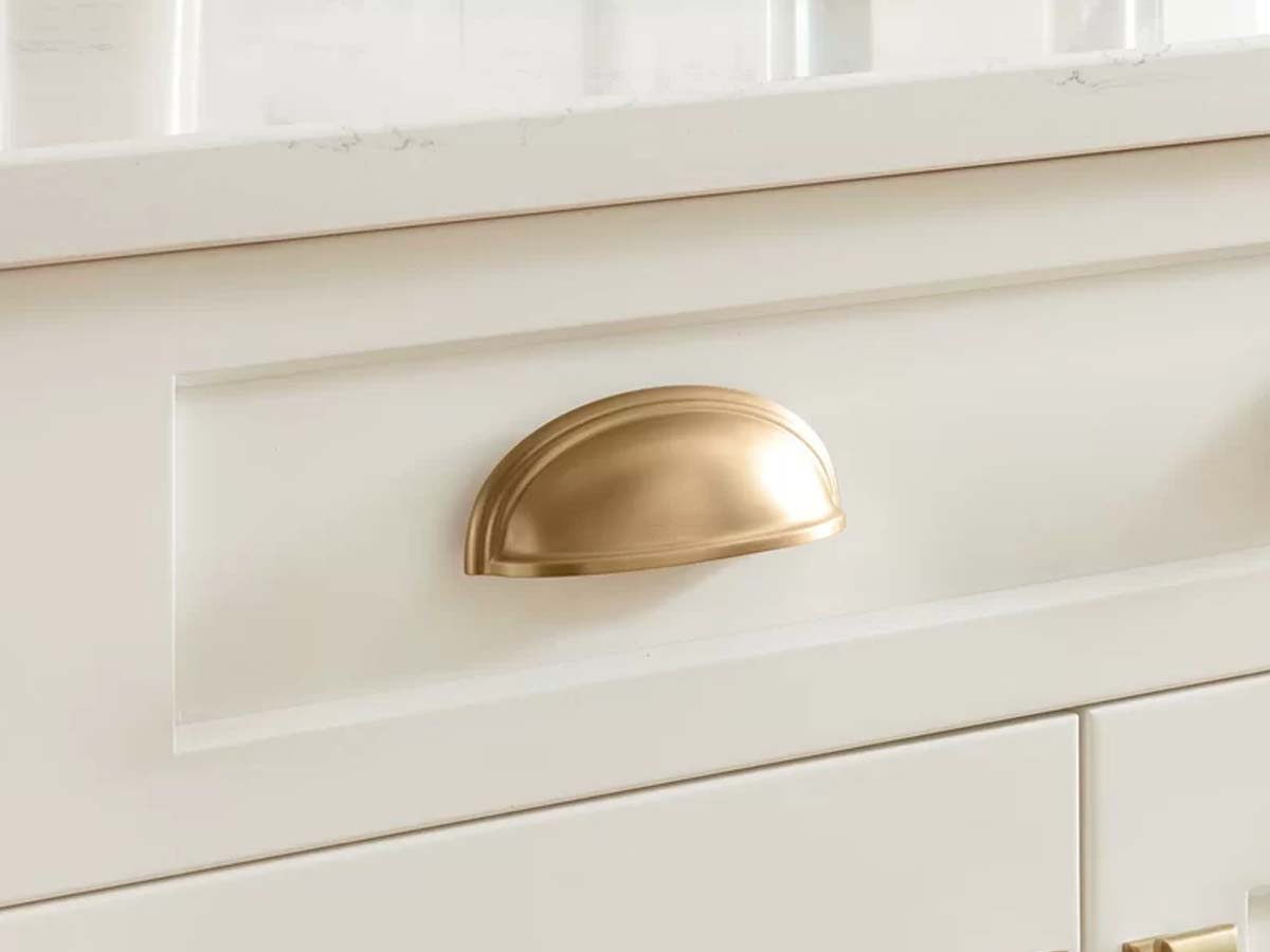 Gorgeous Cabinet Pulls - After