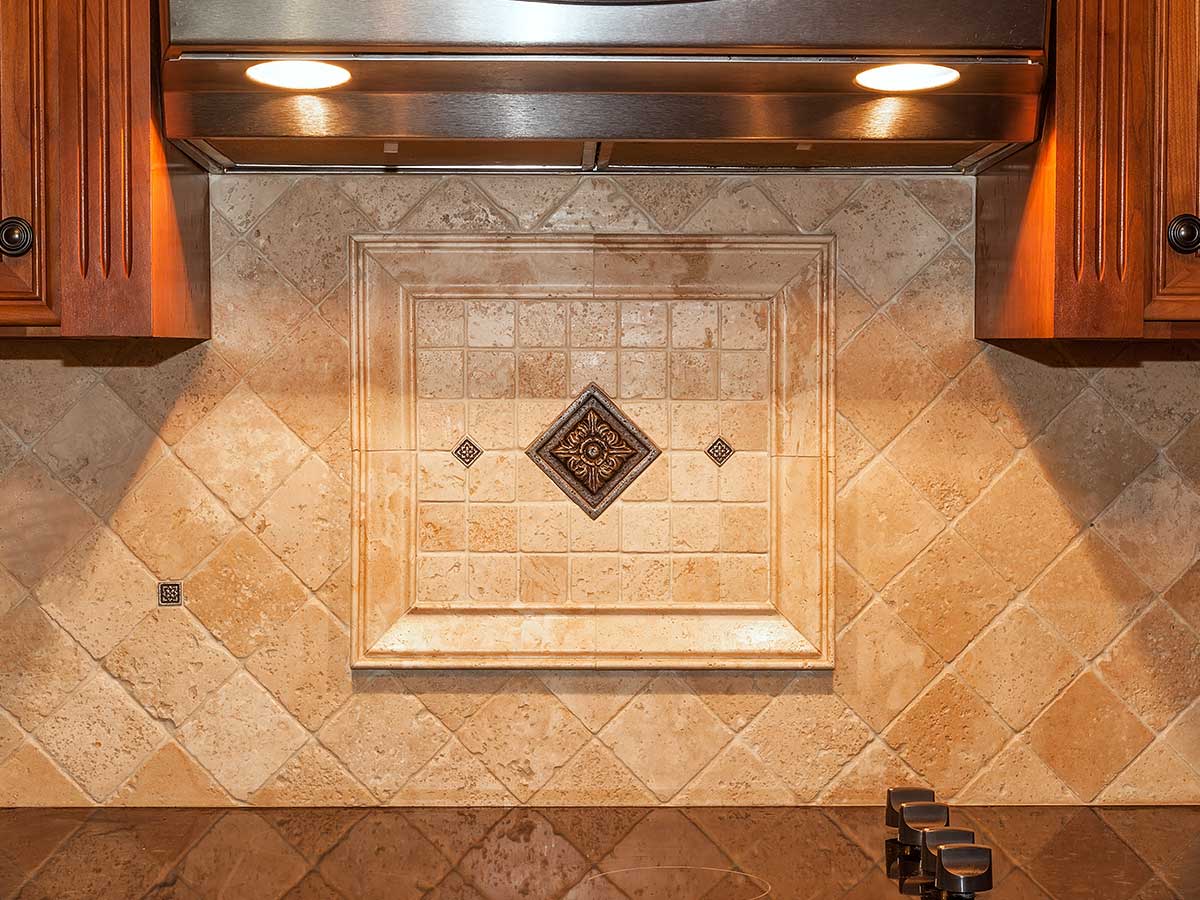 Travertine Tile Backsplash - Before