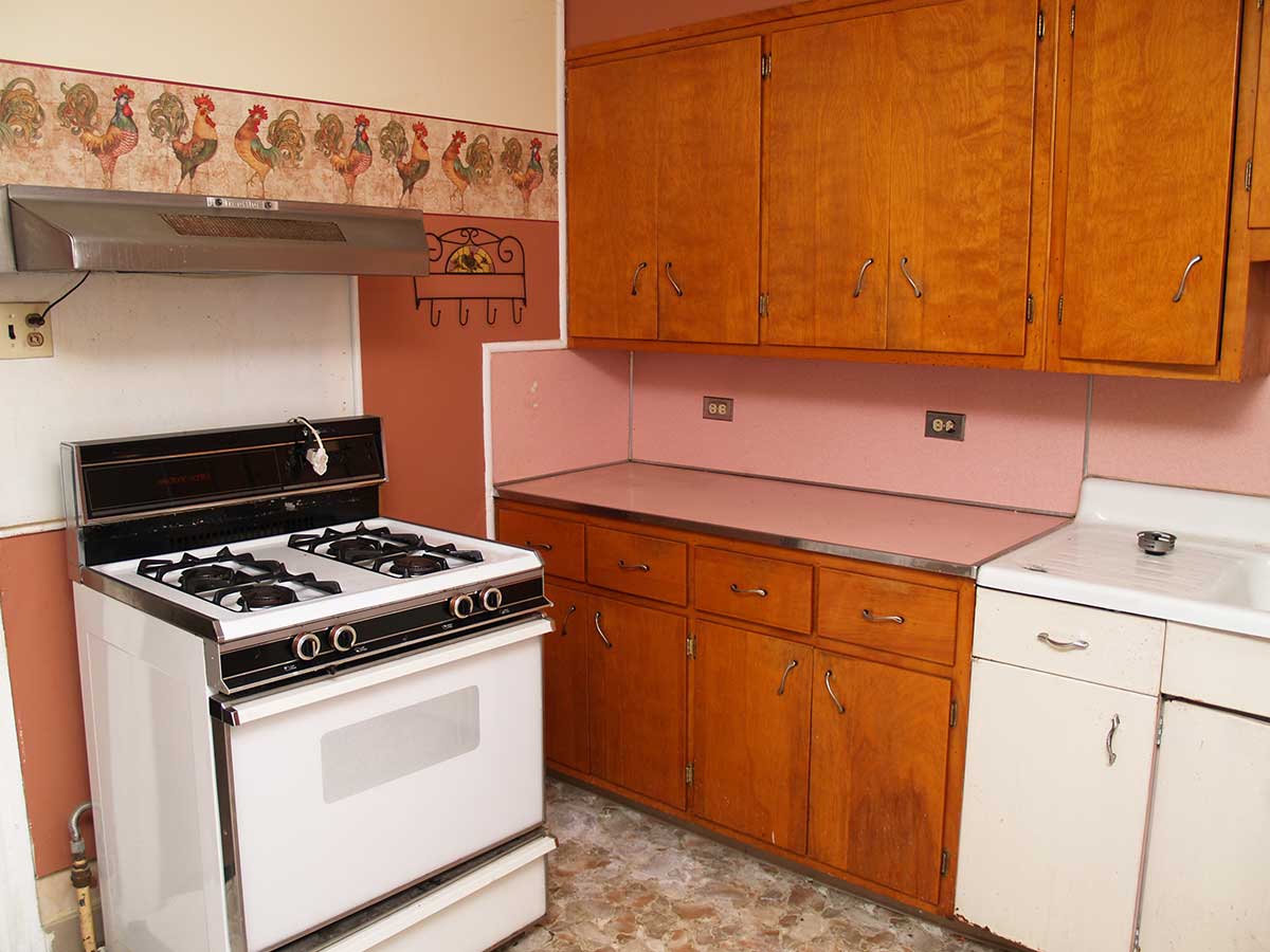 Cluttered Countertops - Before