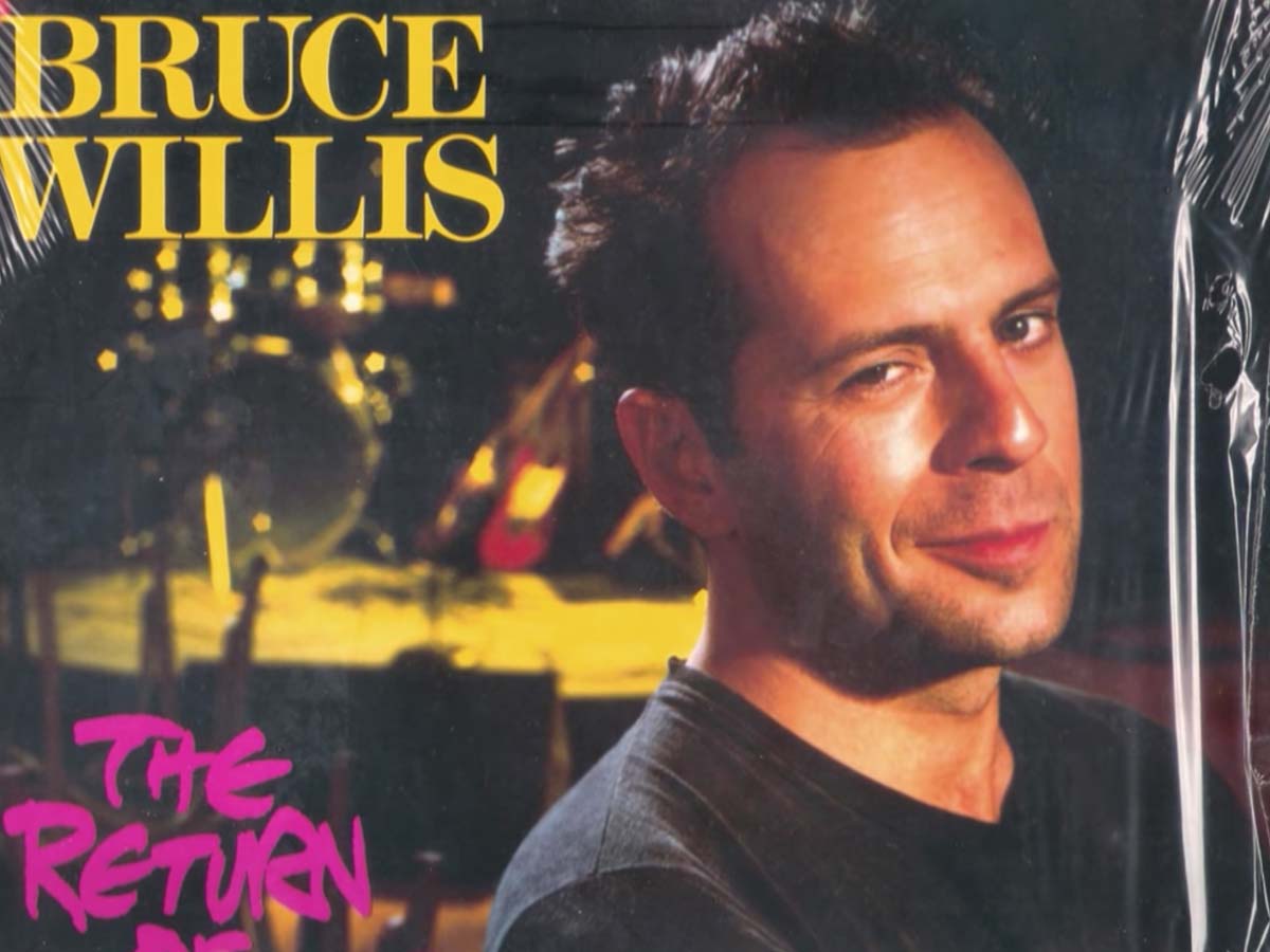 Bruce Willis: "Under the Boardwalk"