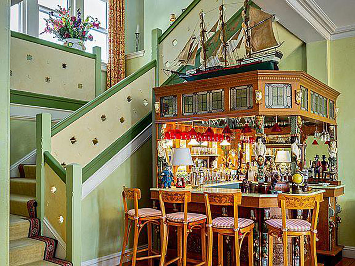 Where Everybody Knows Your Name