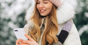 30 Fall and Winter Fashion Mistakes That Make You Look Older