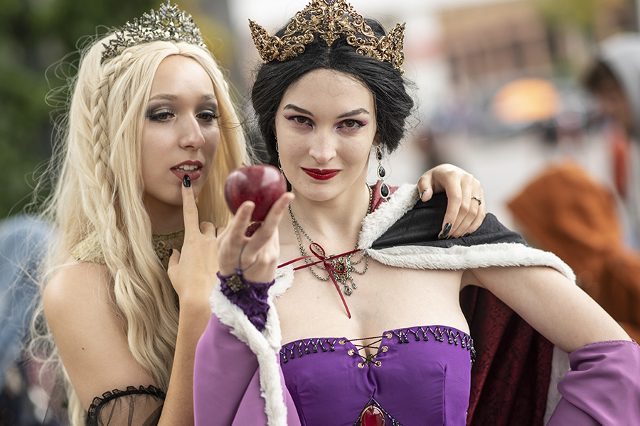 64. The Queen and Her Raven