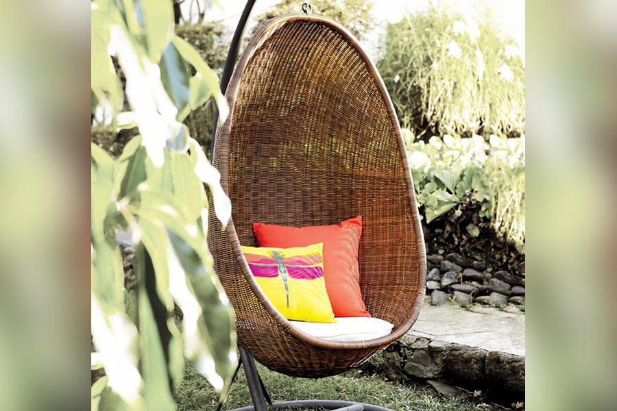 Swinging Egg Chairs