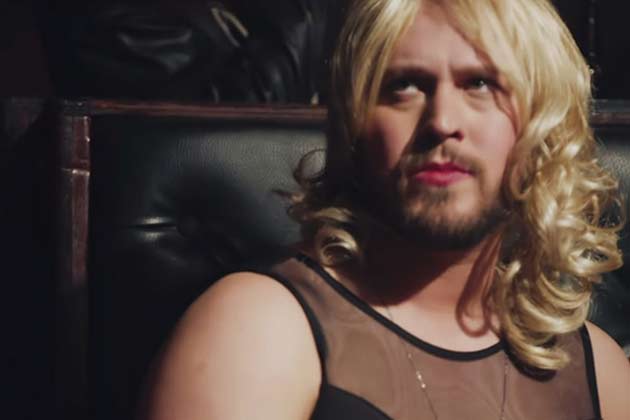 19. Btches, Mitchell Tenpenny