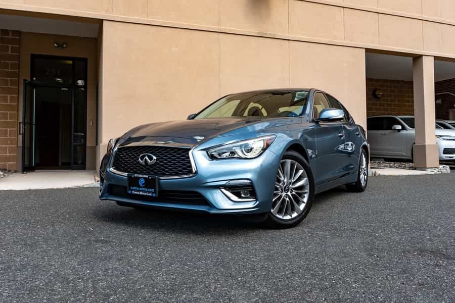 21. 2023 Infiniti Q50