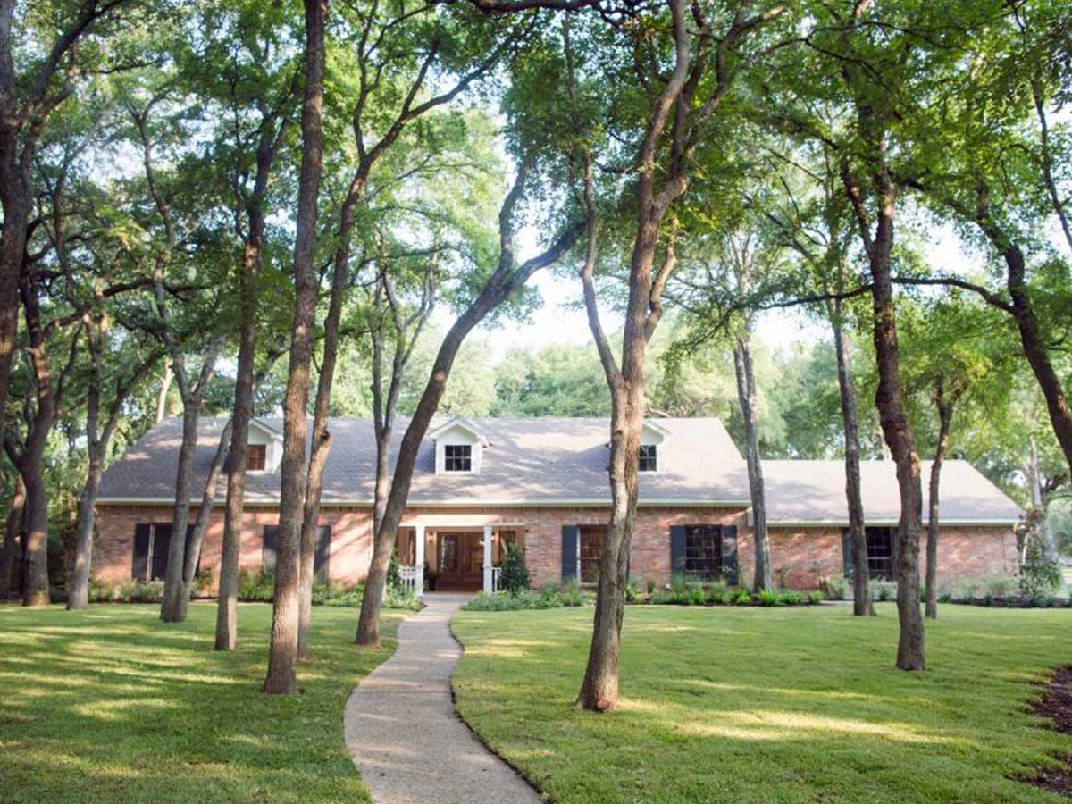 Fixer Upper - Jaime Ferguson’s Remodel - Then