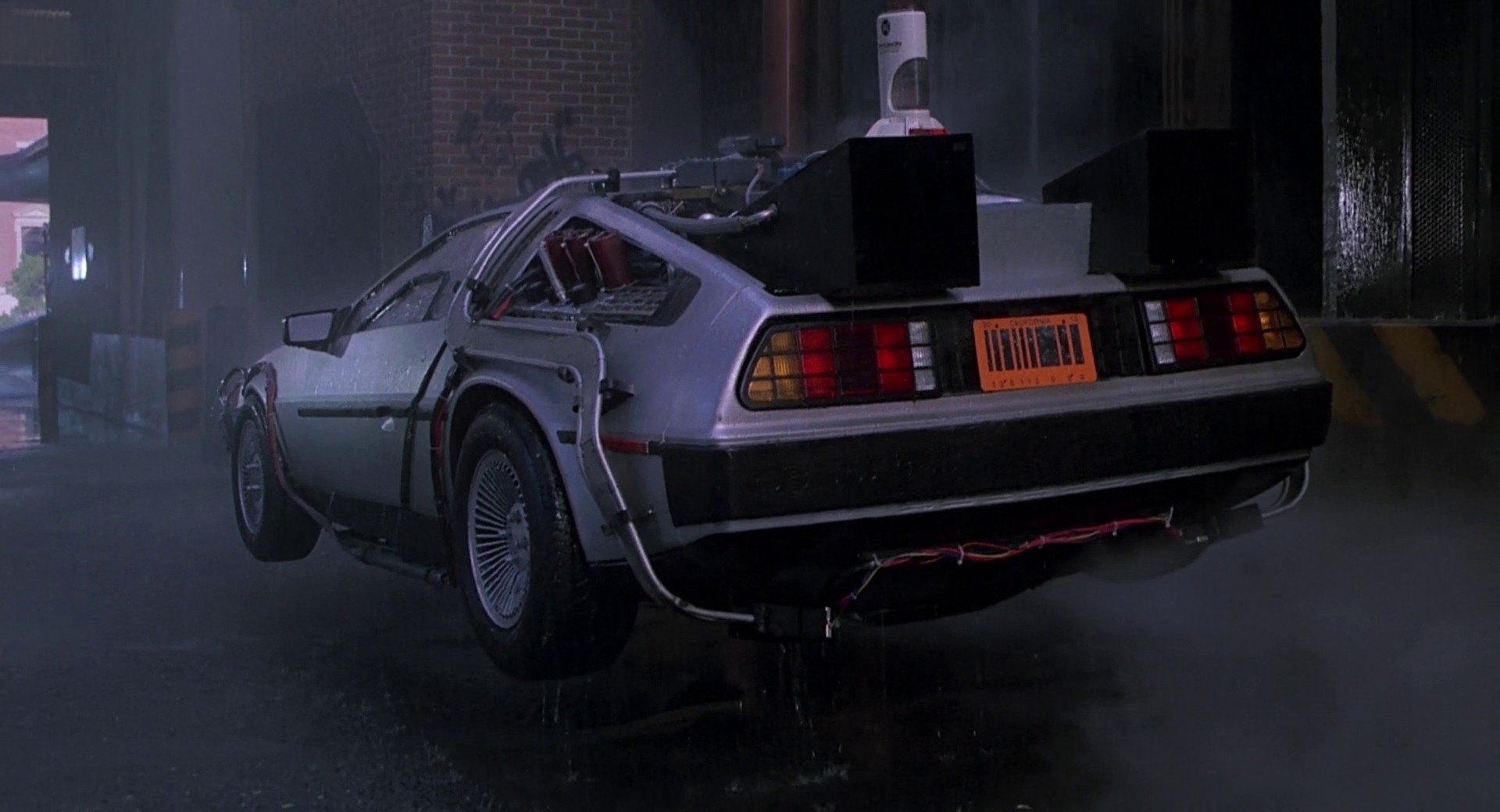 The time machine in the film was originally a refrigerator, not a car.