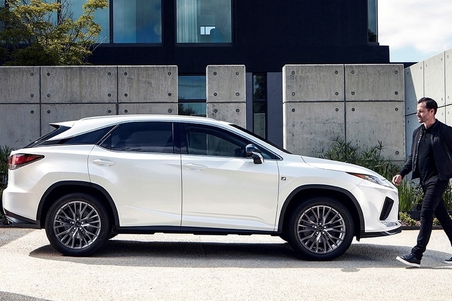 13. 2023 Lexus RX