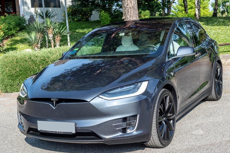 11. 2023 Tesla Model X
