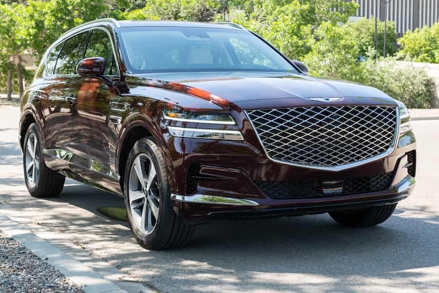 1. 2023 Genesis GV80