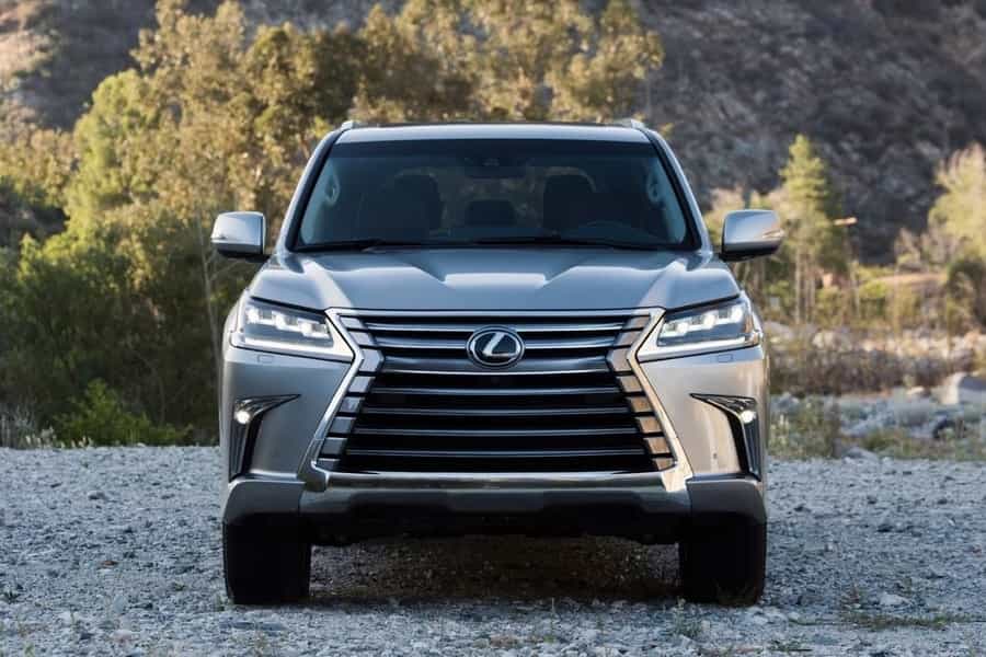 13. 2023 Lexus LX