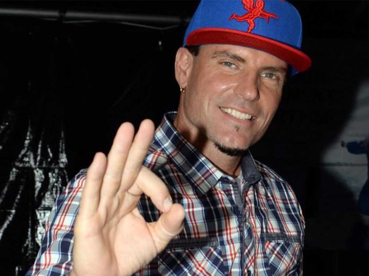 34. Ice Ice Baby (1989) Vanilla Ice