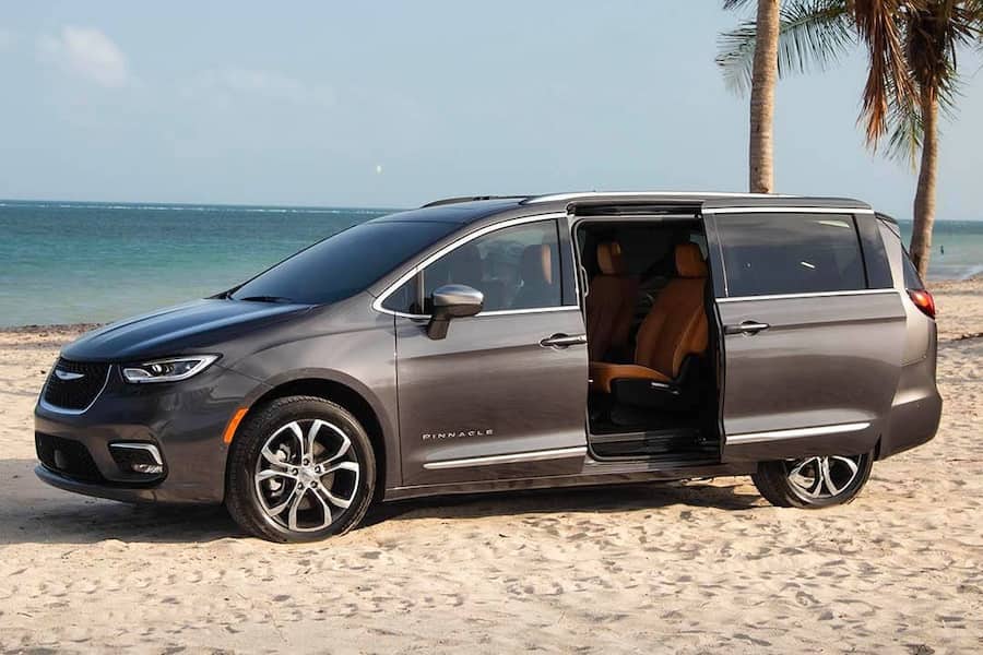 1. 2023 Chrysler Pacifica