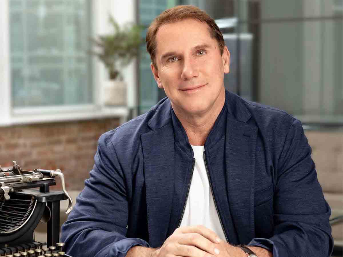 Nicholas Sparks