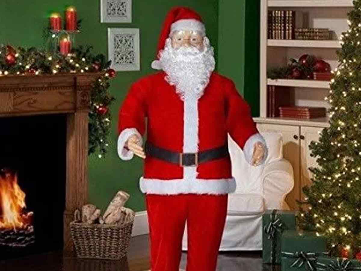 Animatronic Santas