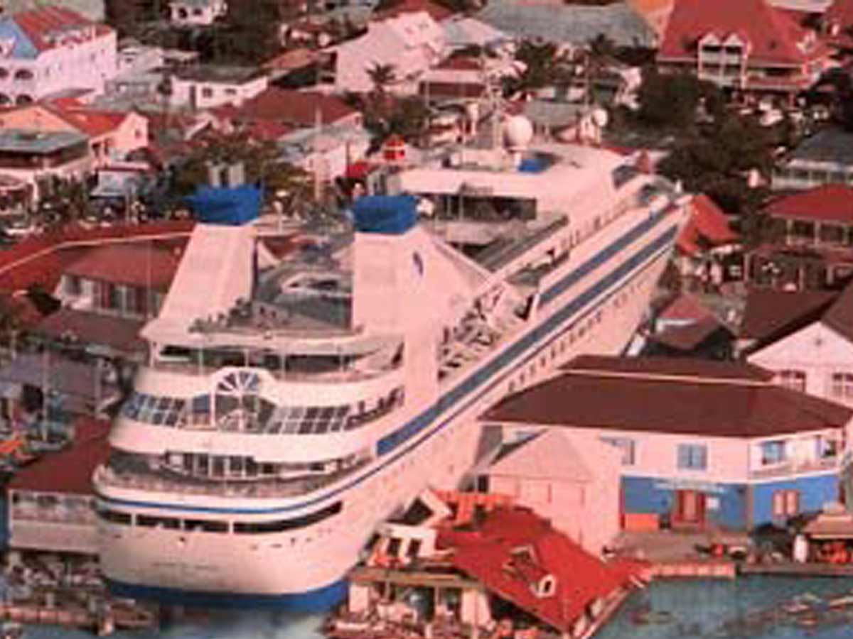 Cruise Ship Crash (Speed 2)