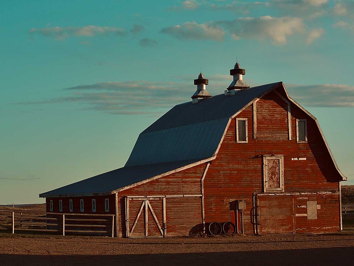 The Amish really do have barn raisings.