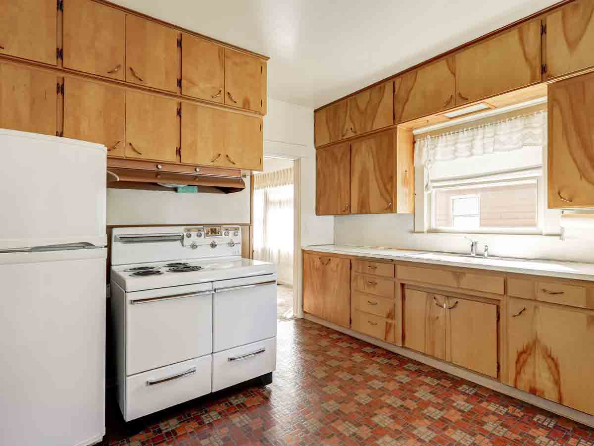 Being a Victim of the Landlord Special