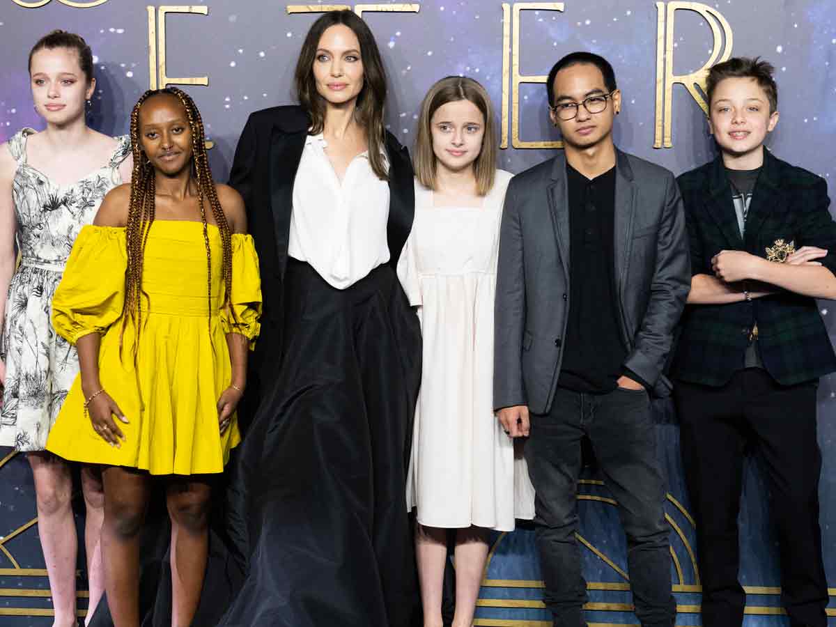 16. Angelina Jolie – 6