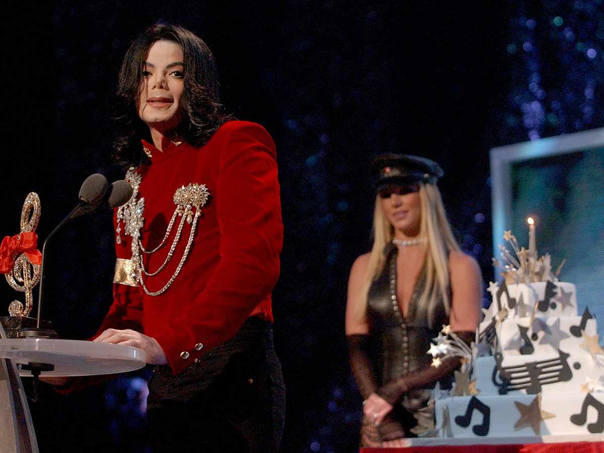 Michael Jackson Claiming an Imaginary Award