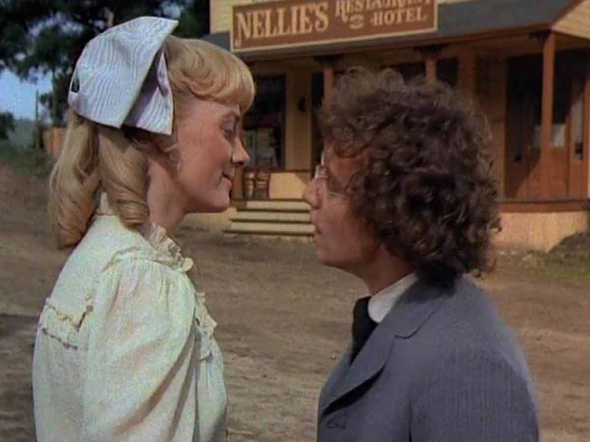 Alison Arngrim used kissing scenes to tease Melissa Gilbert.