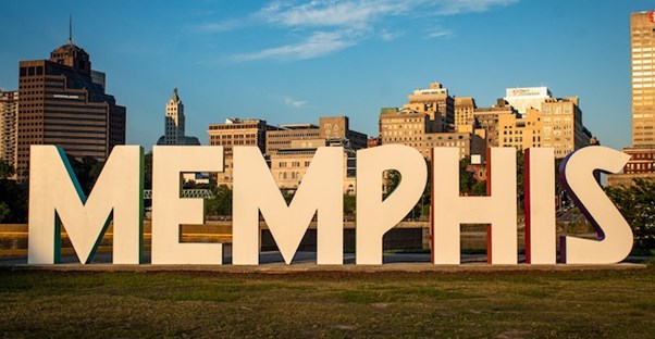 large letters that spell memphis in a park in memphis tennessee