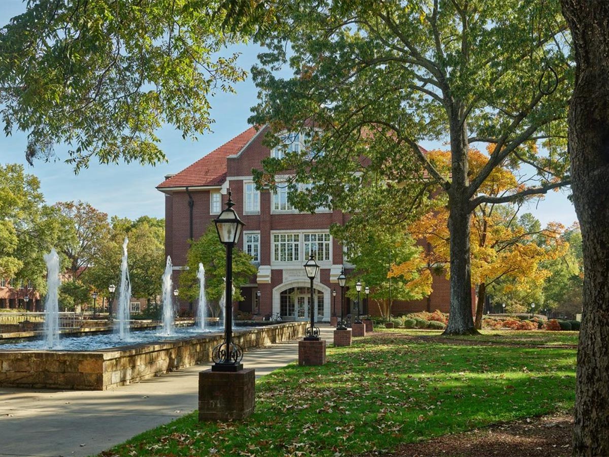 8. Hendrix & The Hendrix Village