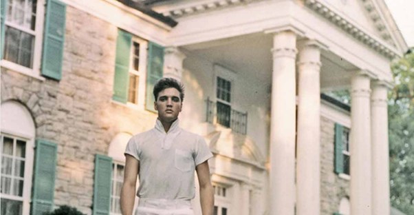 elvis at graceland