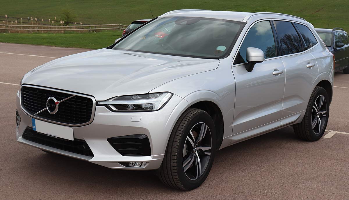 2. 2023 Volvo XC60